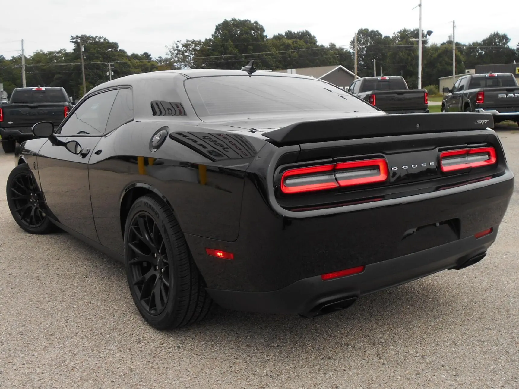 2015 Dodge Challenger SRT Hellcat photo 3