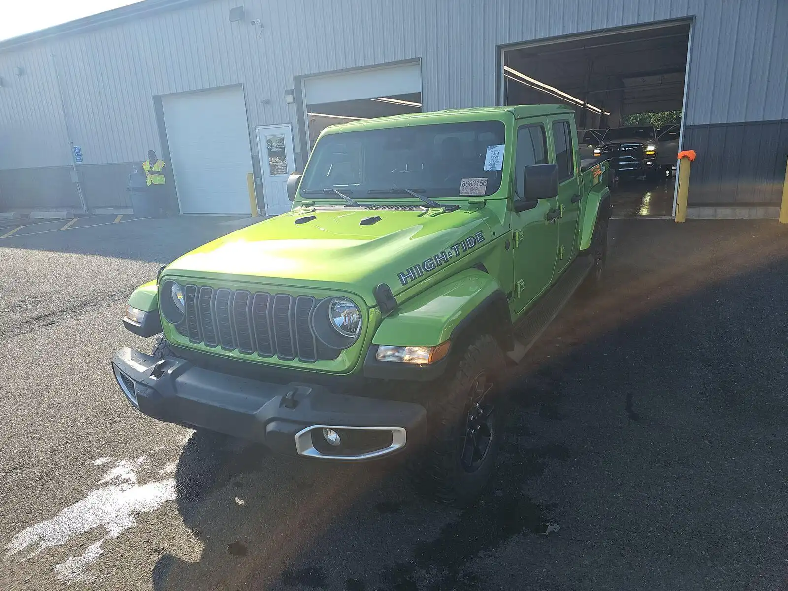 2025 Jeep Gladiator High Tide Auto's photo