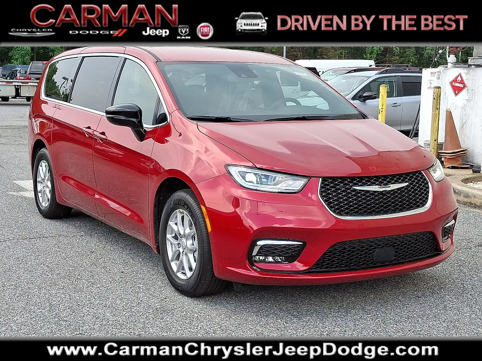 2025 Chrysler Pacifica Select photo 1