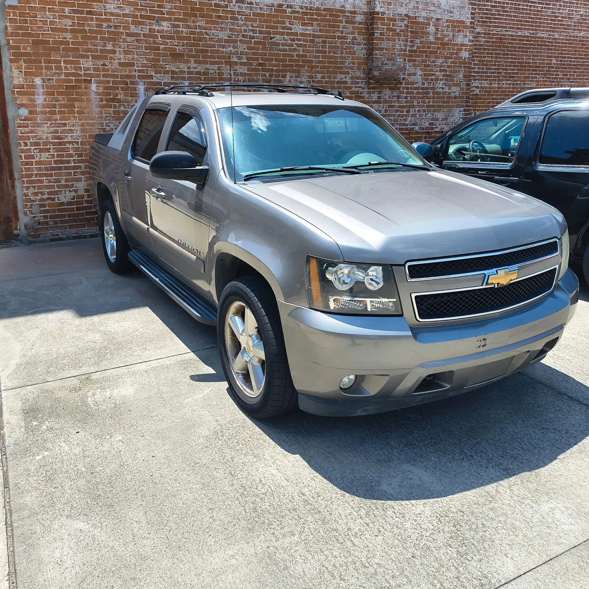 2007 Chevrolet Avalanche 1LS 4WD photo 3