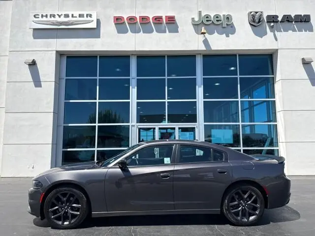 2020 Dodge Charger SXT photo 5