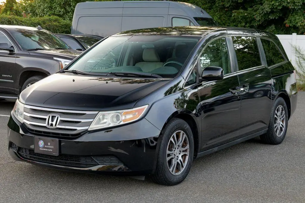 2013 Honda Odyssey EX photo 3