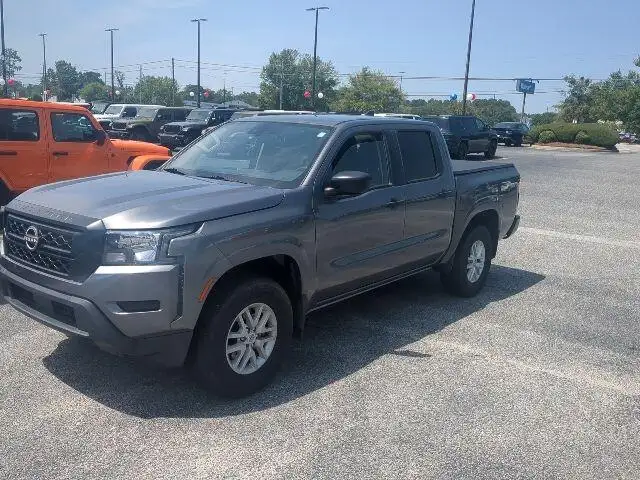 2023 Nissan Frontier S Crew Cab 4x4's photo