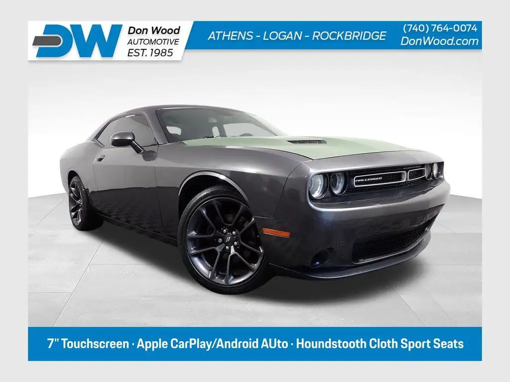 2019 Dodge Challenger SXT Auto photo 1