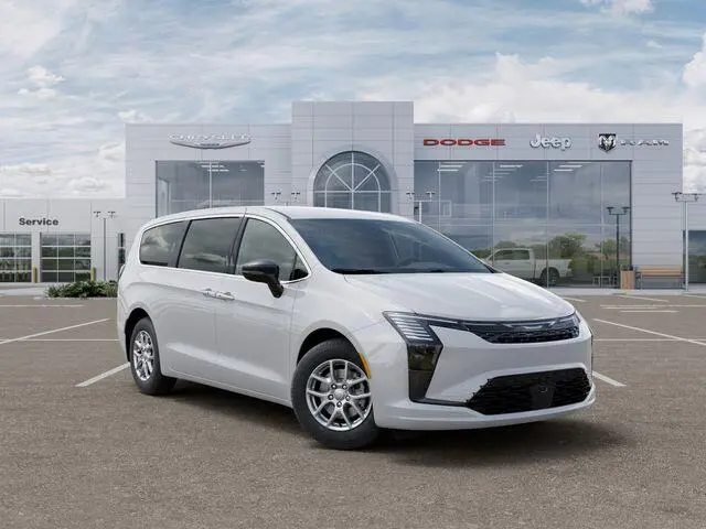2027 Chrysler Pacifica Select photo 5