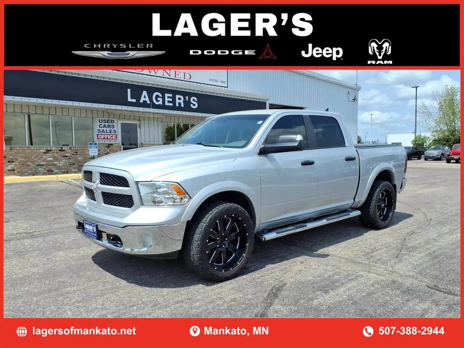 2016 RAM 1500 Outdoorsman 4x4 Crew Cab 5'7's photo