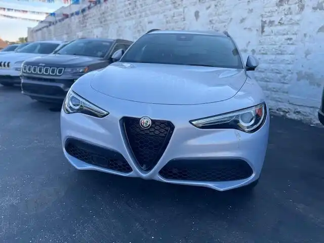 2022 Alfa Romeo Stelvio AWD's photo
