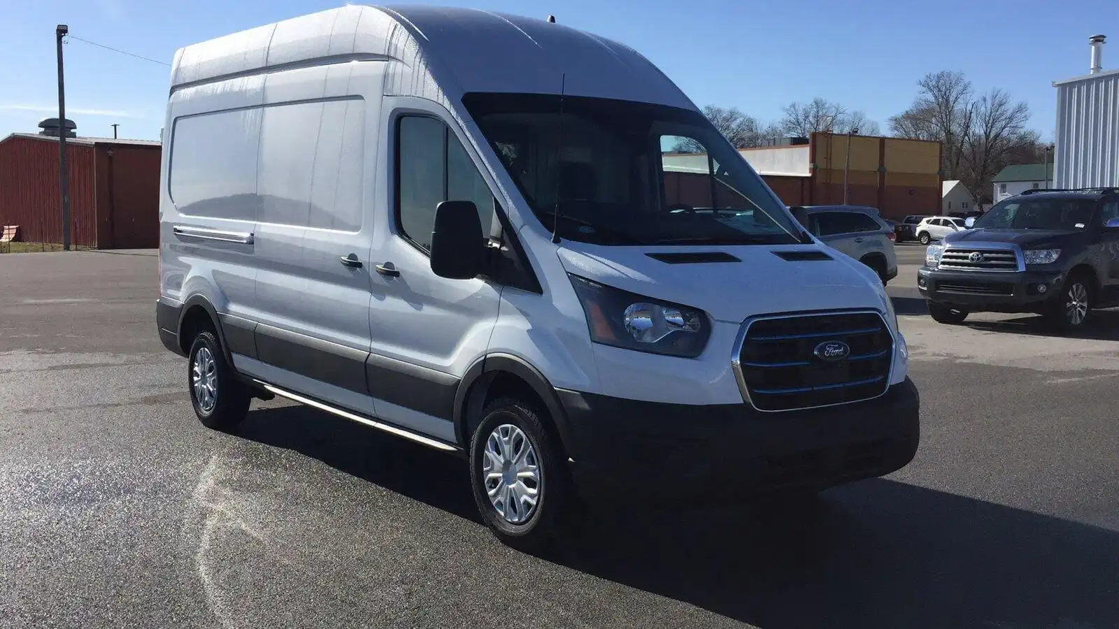2023 Ford E-Transit BEV 350 High Roof 148 WB's photo