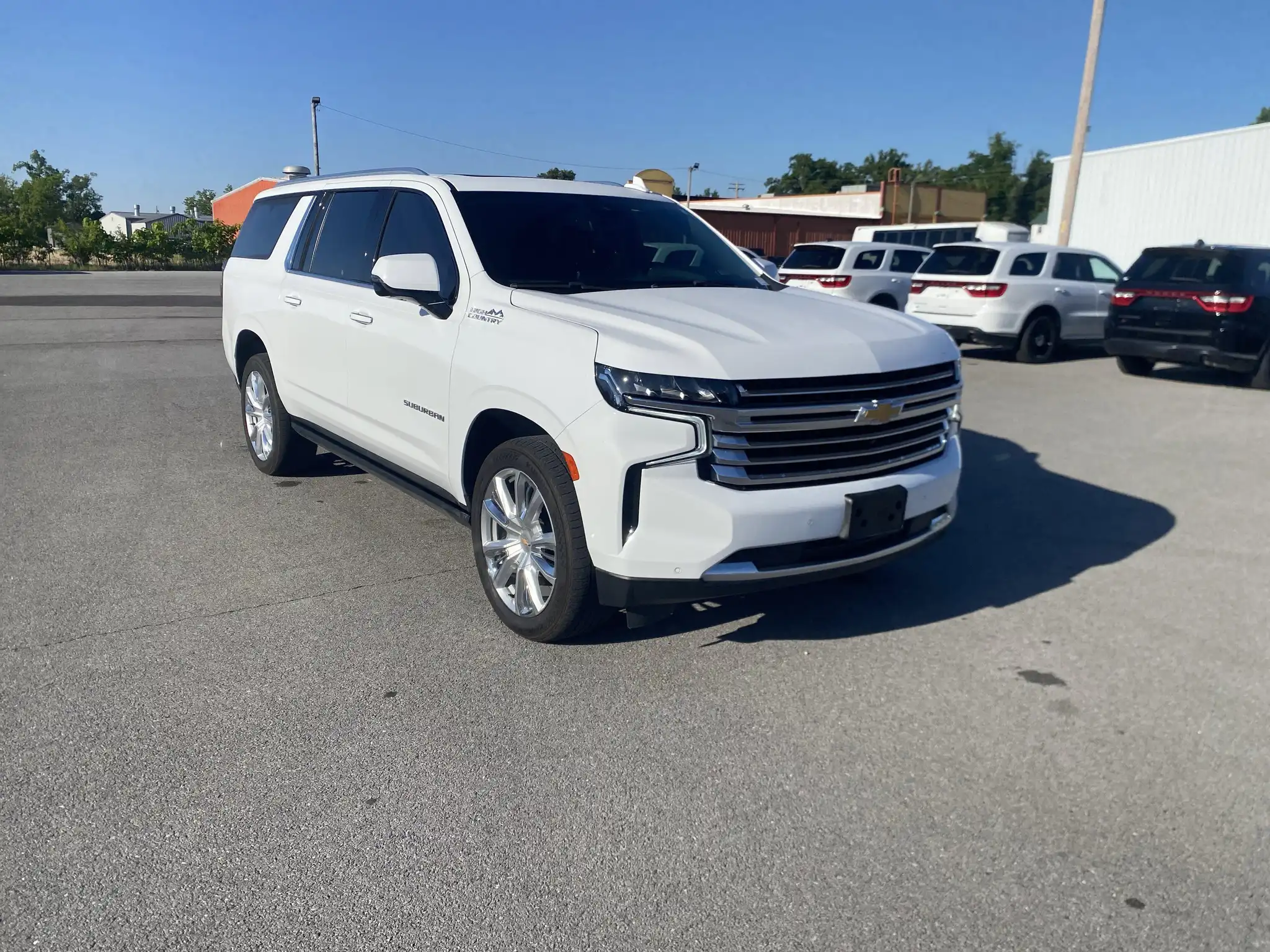 2023 Chevrolet Suburban 4WD 1500 High Country's photo
