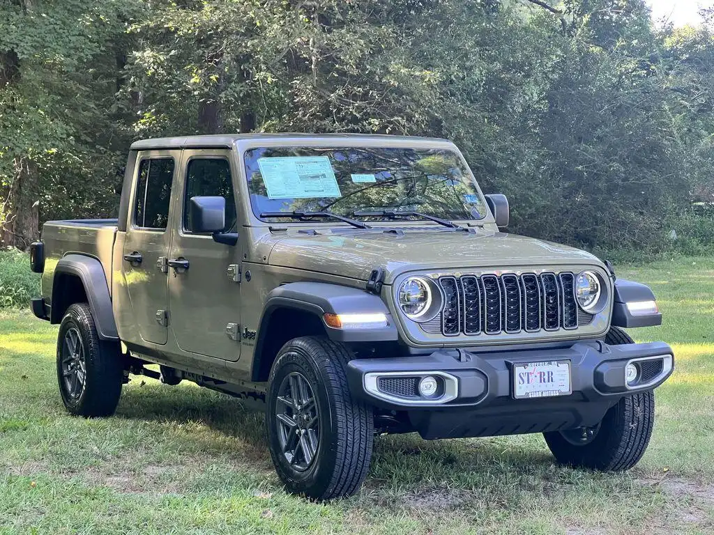 2026 Jeep Gladiator Sport S Auto's photo