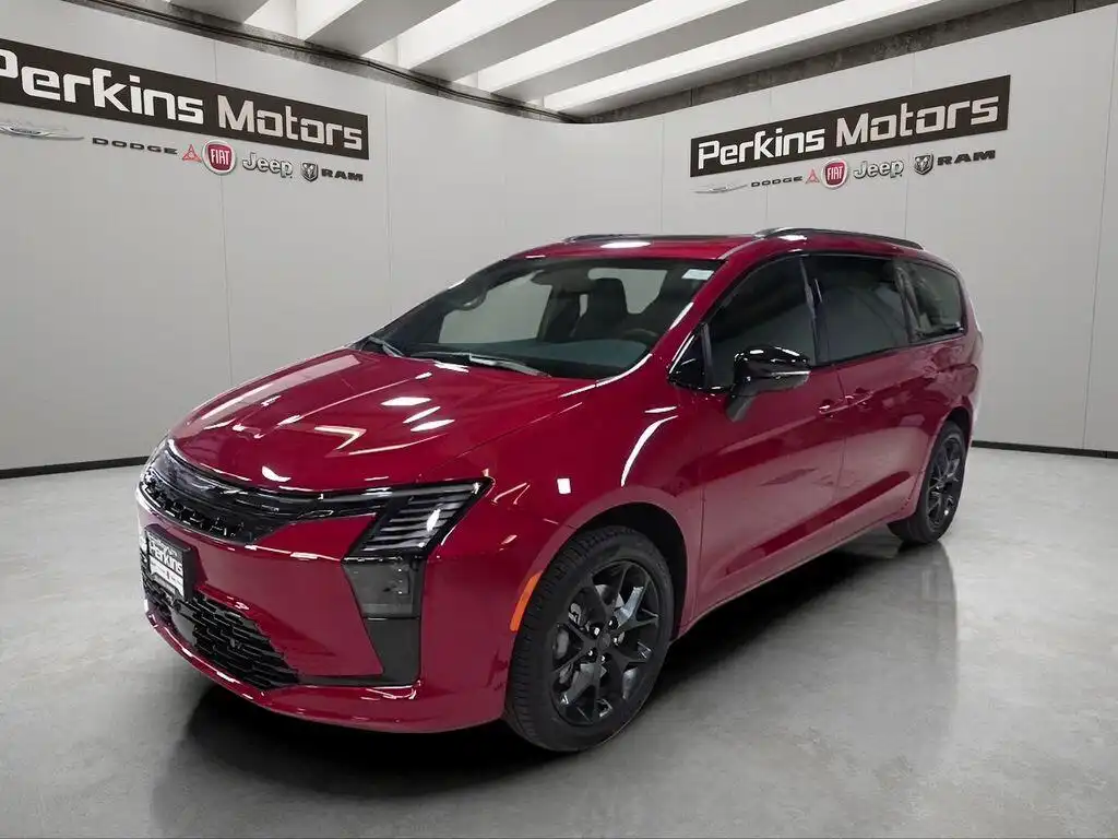 2027 Chrysler Pacifica Limited AWD's photo