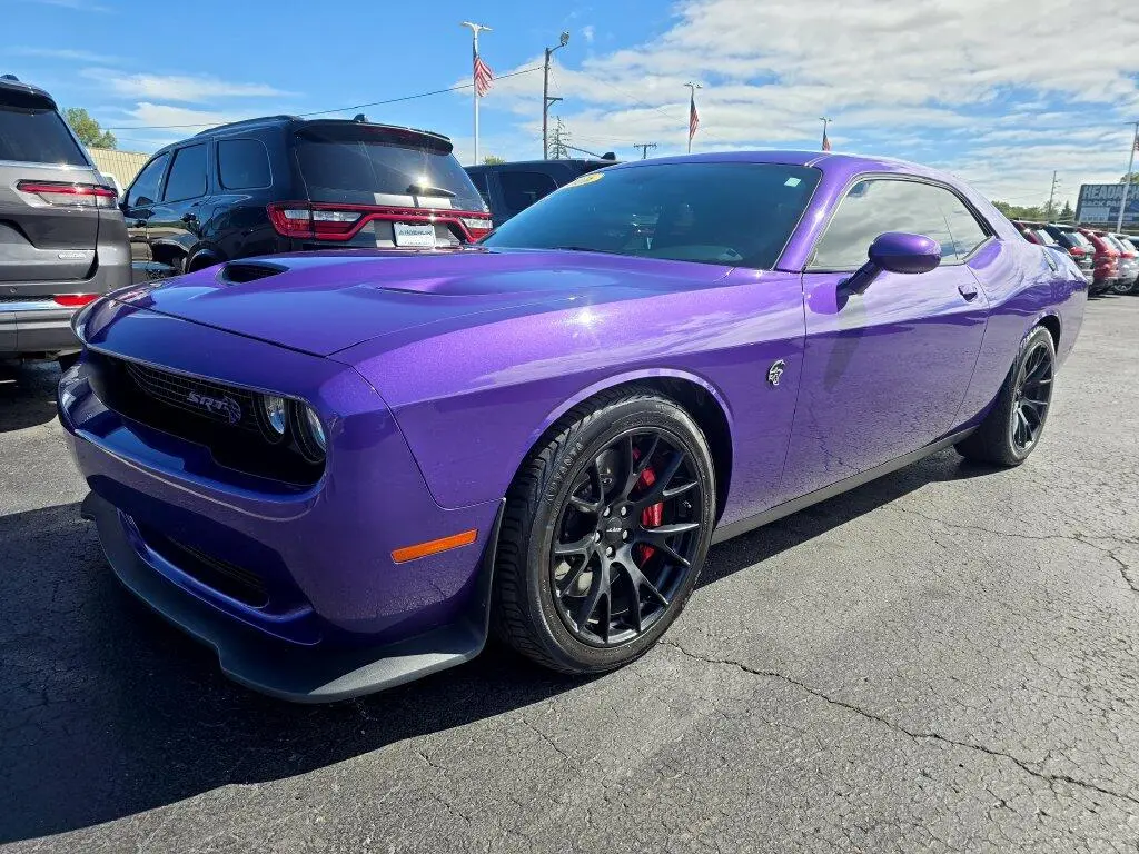 2016 Dodge Challenger SRT Hellcat Used 2016 Dodge photo 3