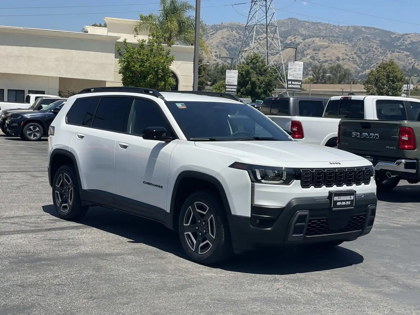 2026 Jeep Cherokee Laredo Hybrid 4WD's photo