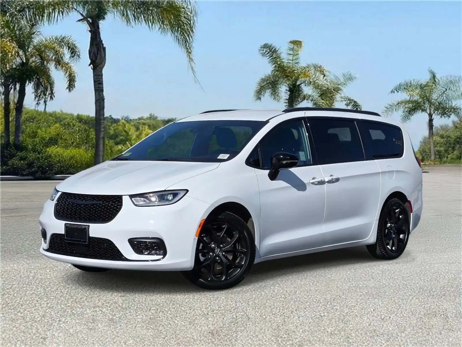 2026 Chrysler Pacifica Select's photo