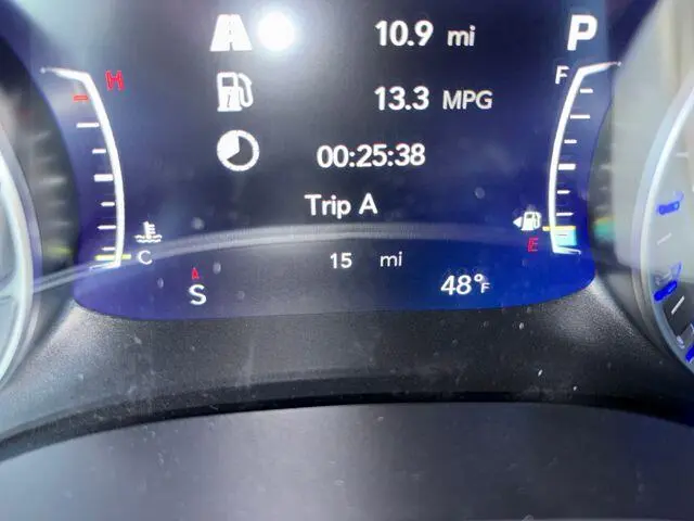 2026 Chrysler Pacifica Select AWD photo 3