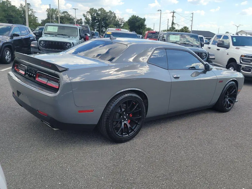 2023 Dodge Challenger R/T Scat Pack photo 4