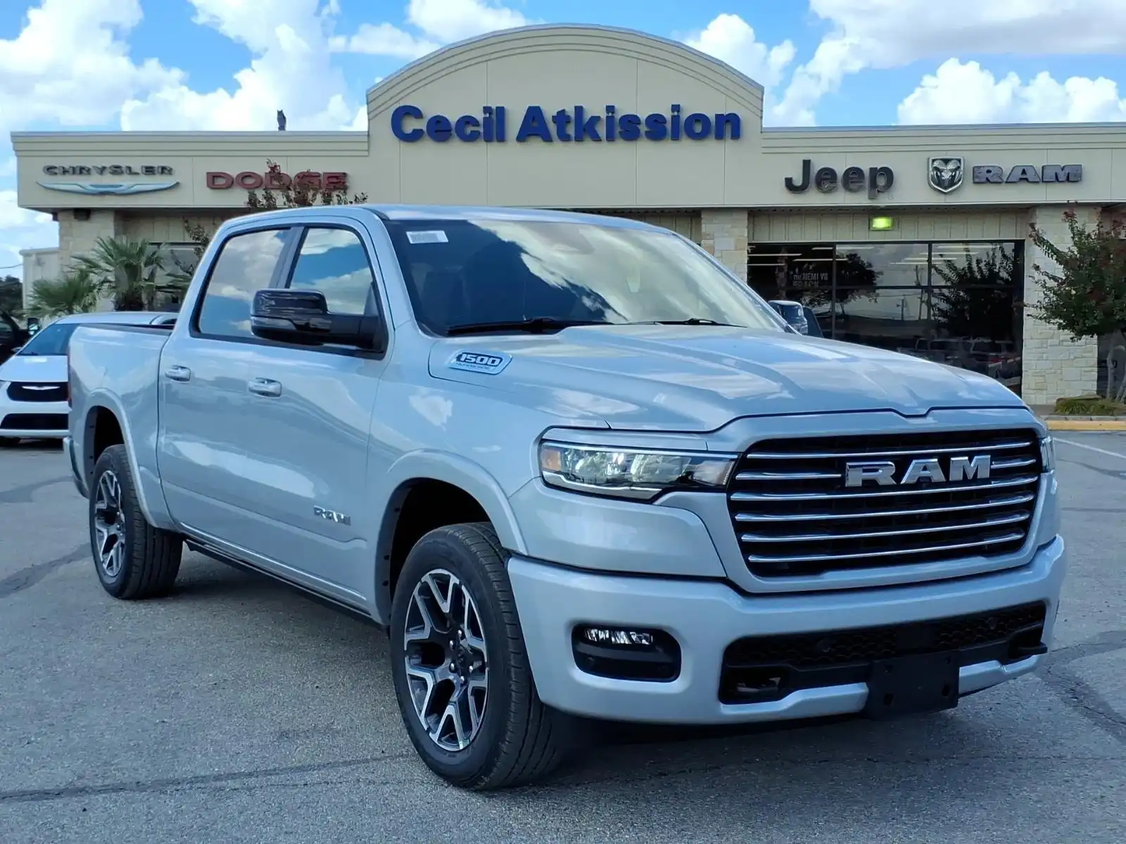 2027 RAM 1500 Laramie 4WD Crew Cab 5'7's photo