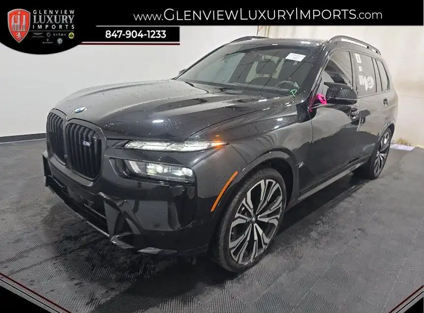 2025 BMW X7 M60i xDrive's photo