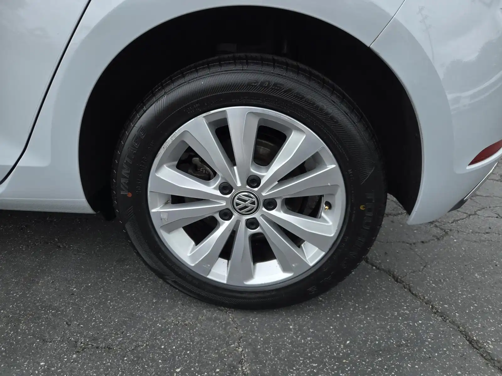 2021 Volkswagen Golf 1.4 TSI Auto's photo