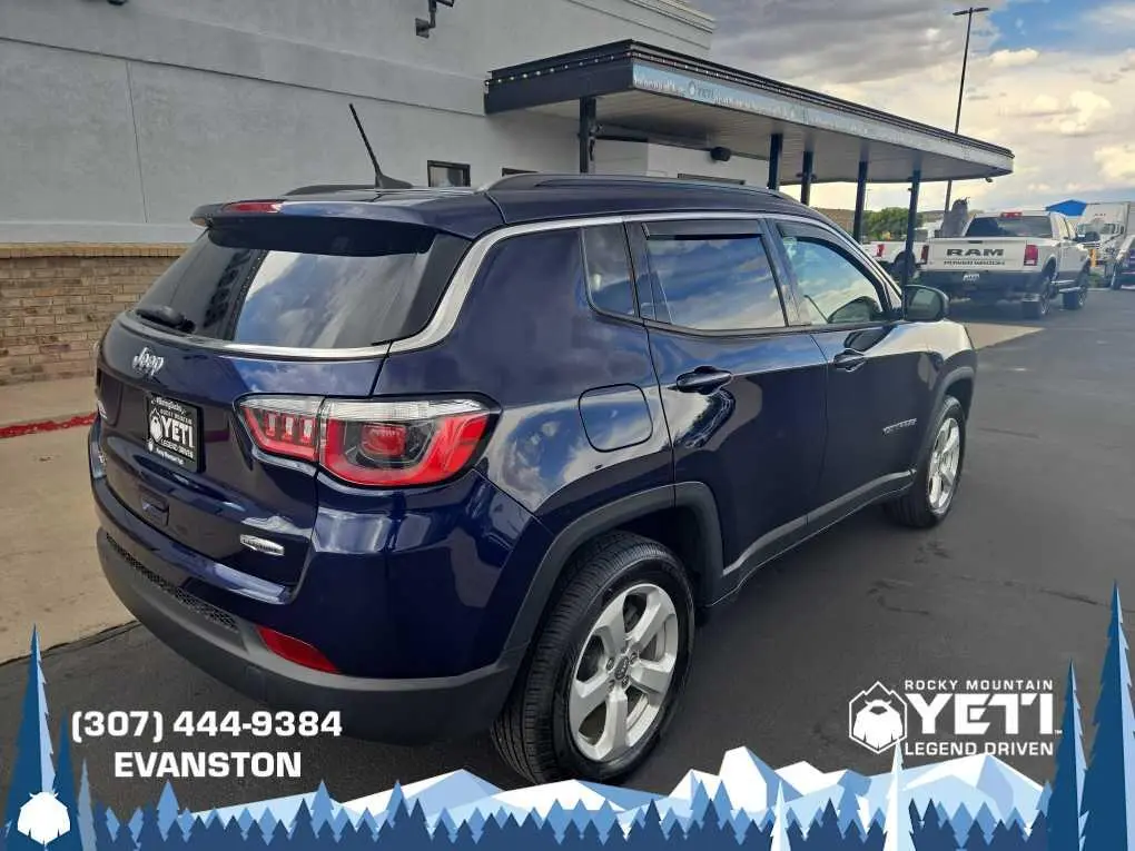 2018 Jeep Compass Latitude 4WD photo 3