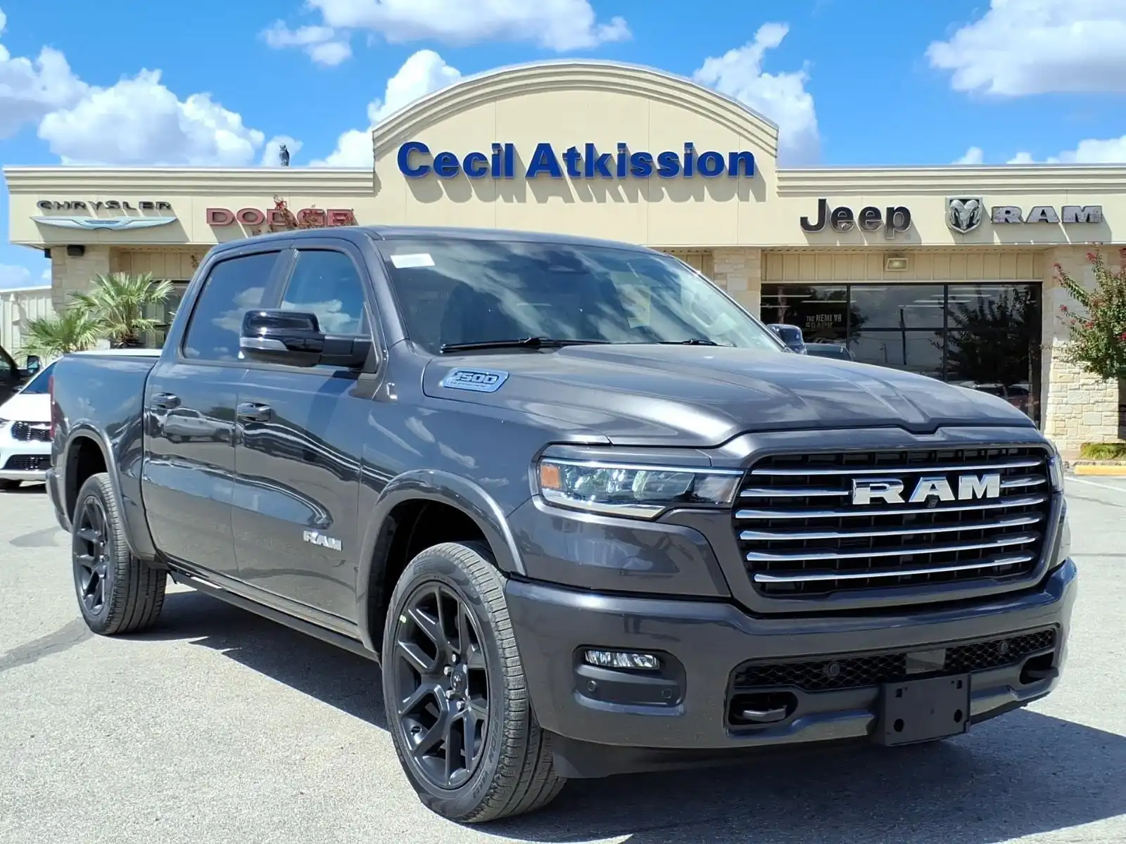 2027 RAM 1500 Laramie 4WD Crew Cab 5'7's photo