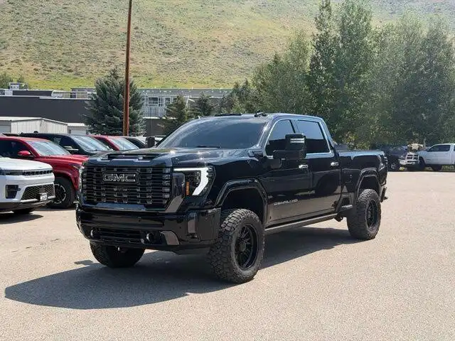 2024 GMC Sierra 4WD Crew Cab Long Box Denali Ultimate's photo
