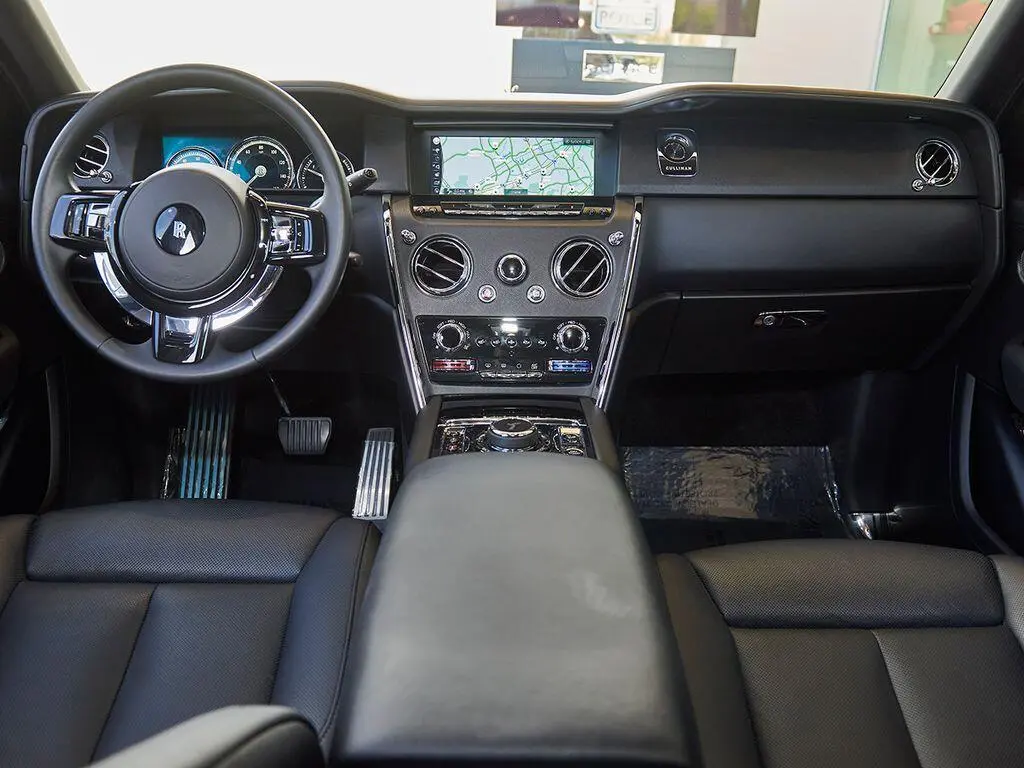 2024 Rolls-Royce Cullinan Base photo 4