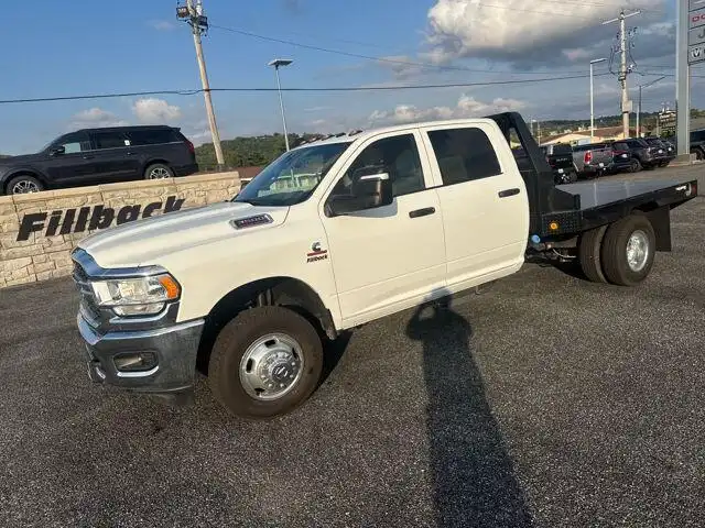 2024 RAM 3500 Tradesman 4X4 Crew Cab's photo
