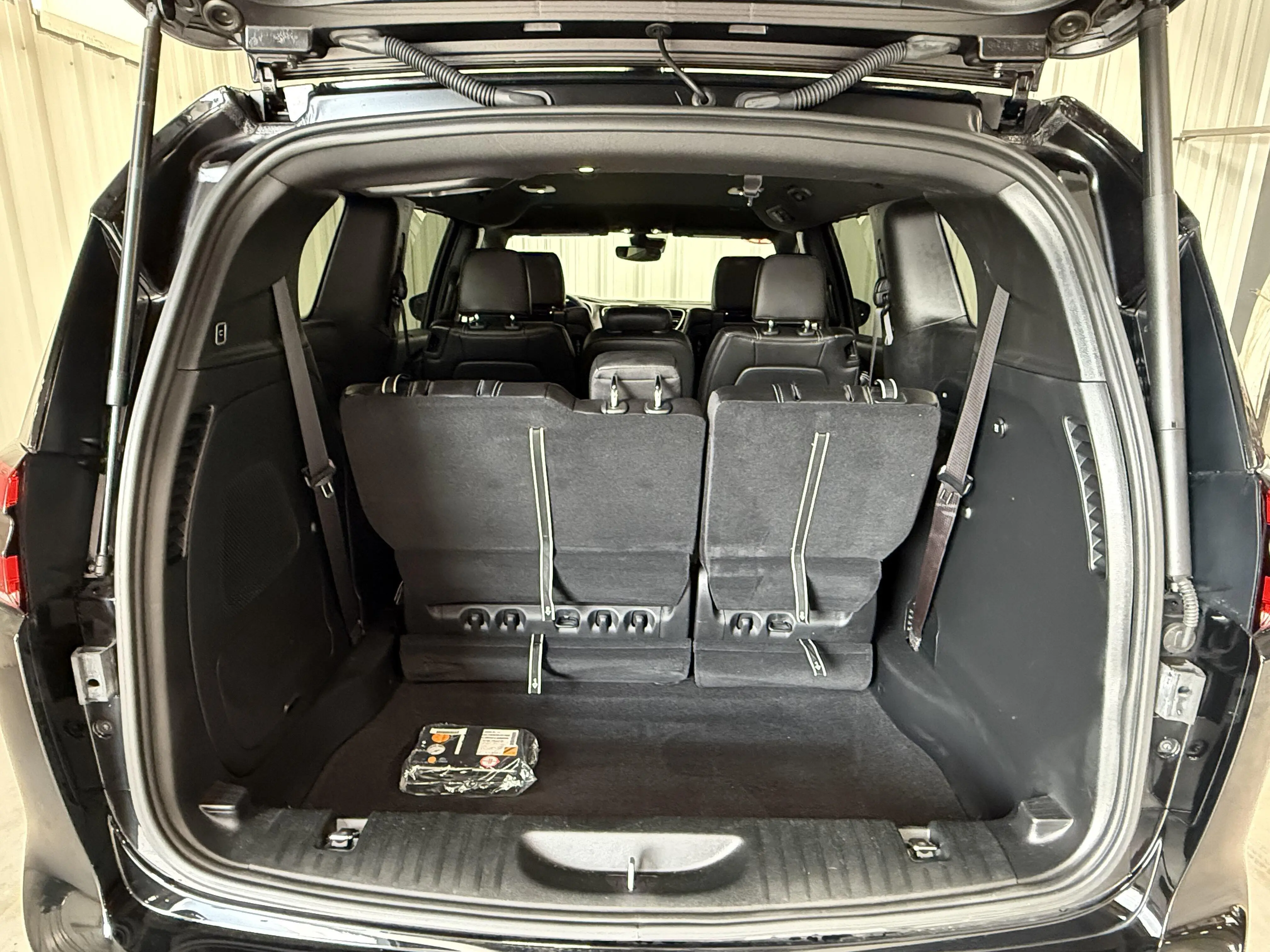 2025 Chrysler Pacifica Select photo 5