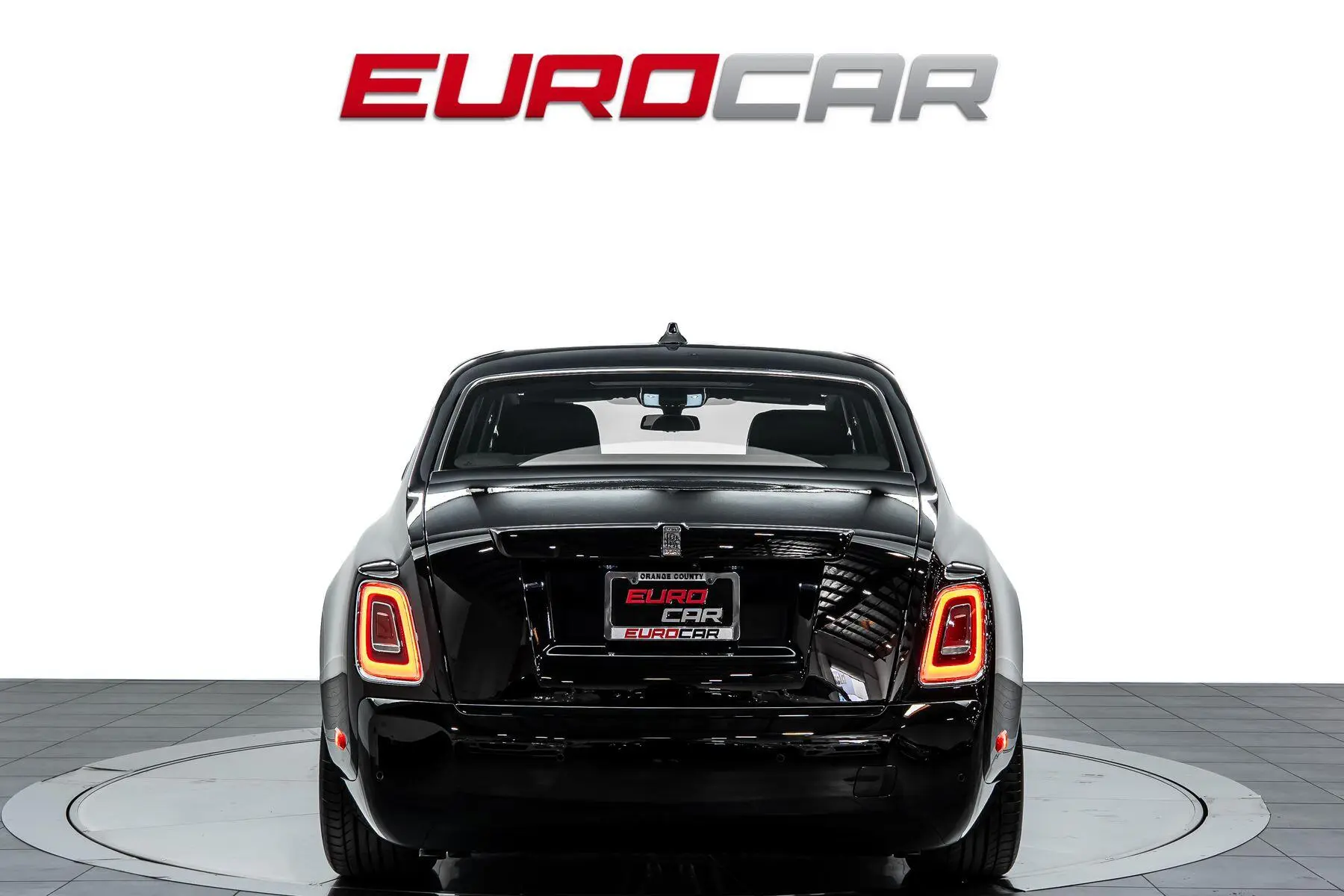 2022 Rolls-Royce Phantom Base photo 5