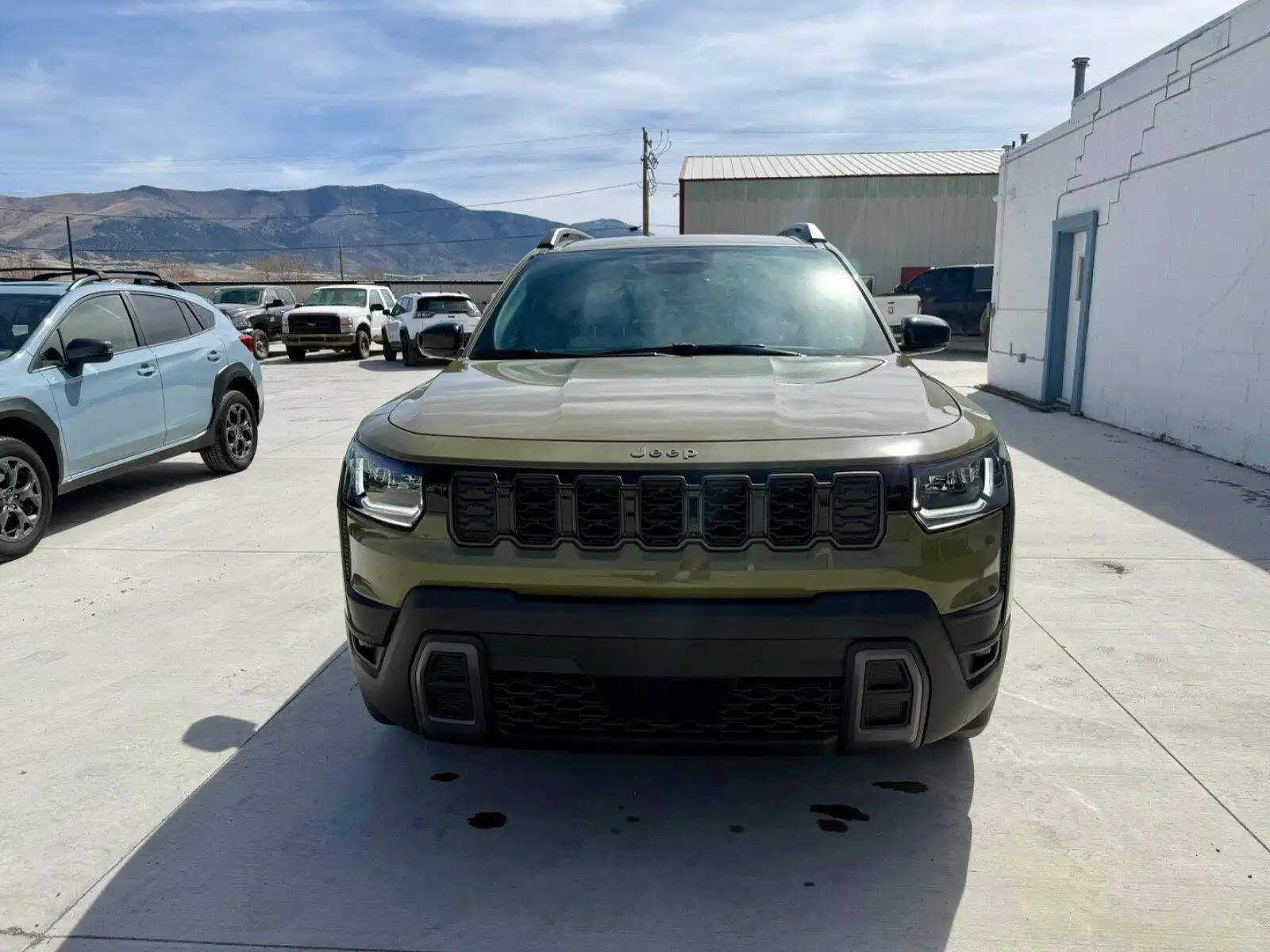 2026 Jeep Cherokee Limited HEV 4X4's photo