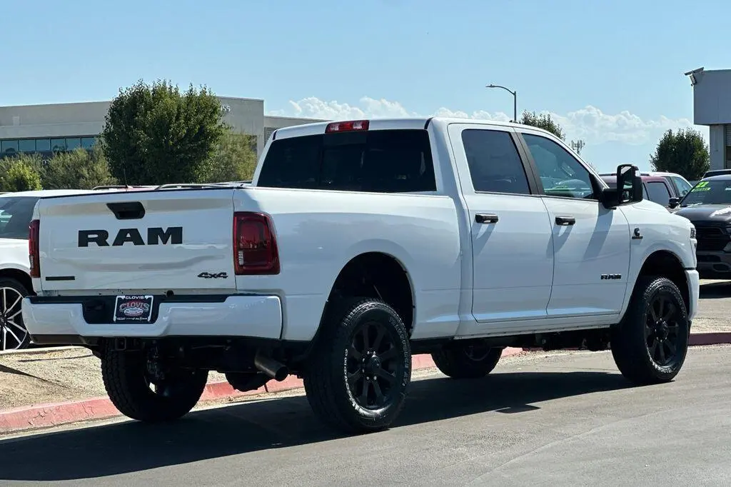 2026 RAM 2500 Big Horn 4X4 Crew Cab SWB photo 4