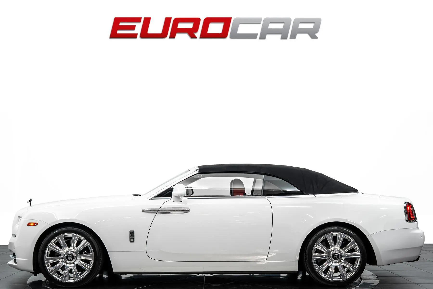2018 Rolls-Royce Dawn Base photo 3