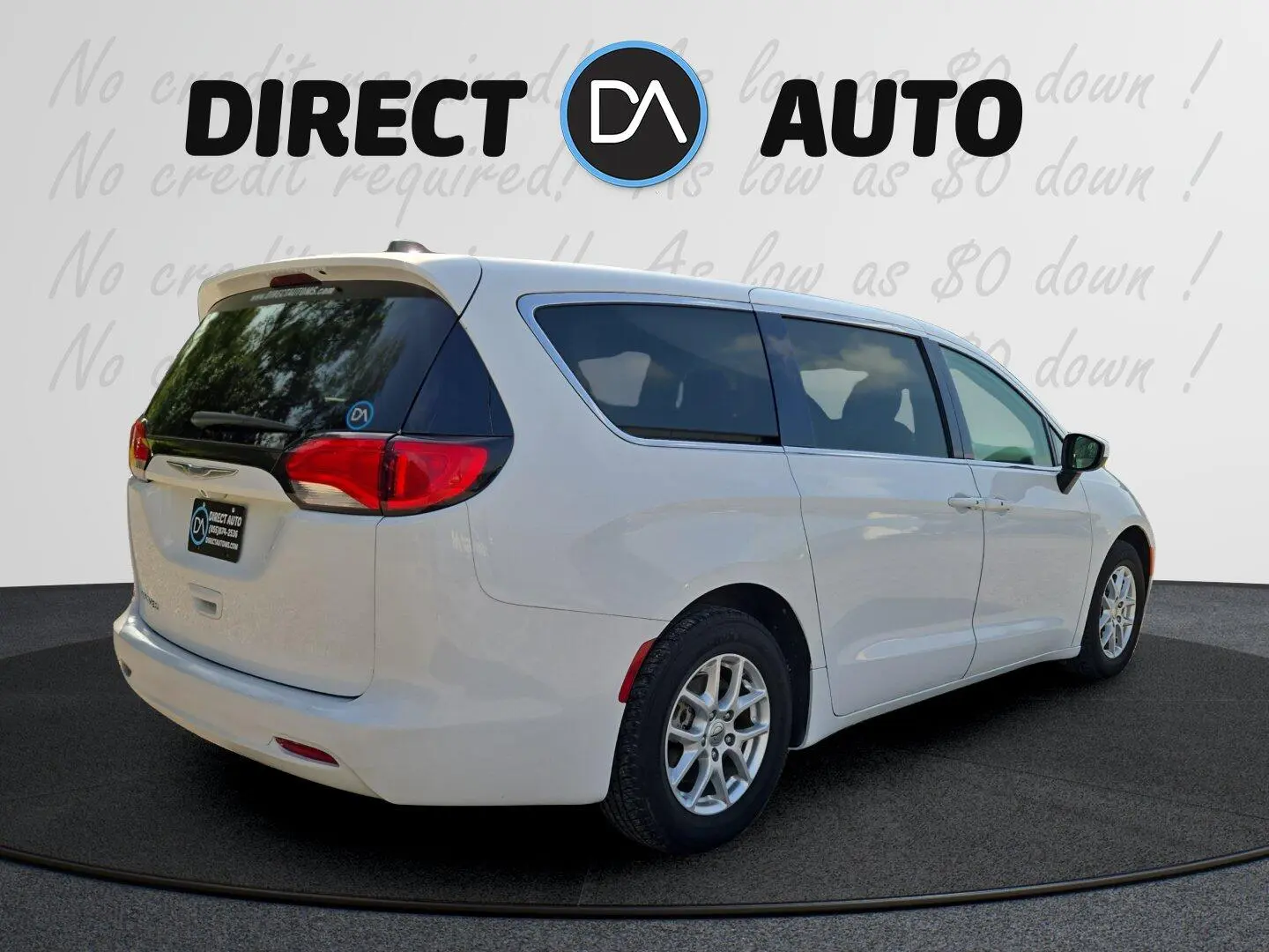 2023 Chrysler Voyager LX photo 5