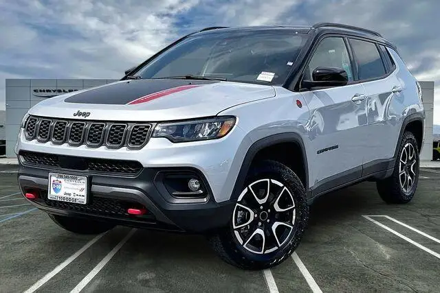 2026 Jeep Compass Trailhawk 4X4 photo 1