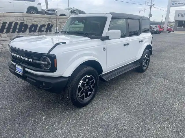 2026 Ford Bronco Outer Banks 4x4's photo