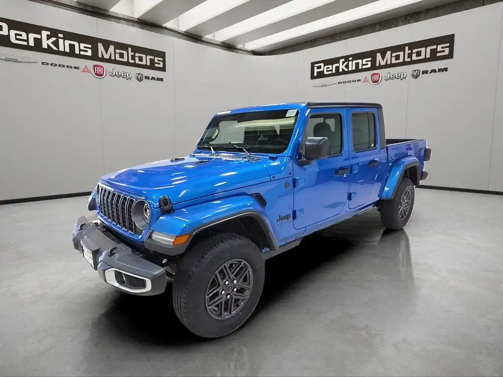 2026 Jeep Gladiator Sport S Auto's photo