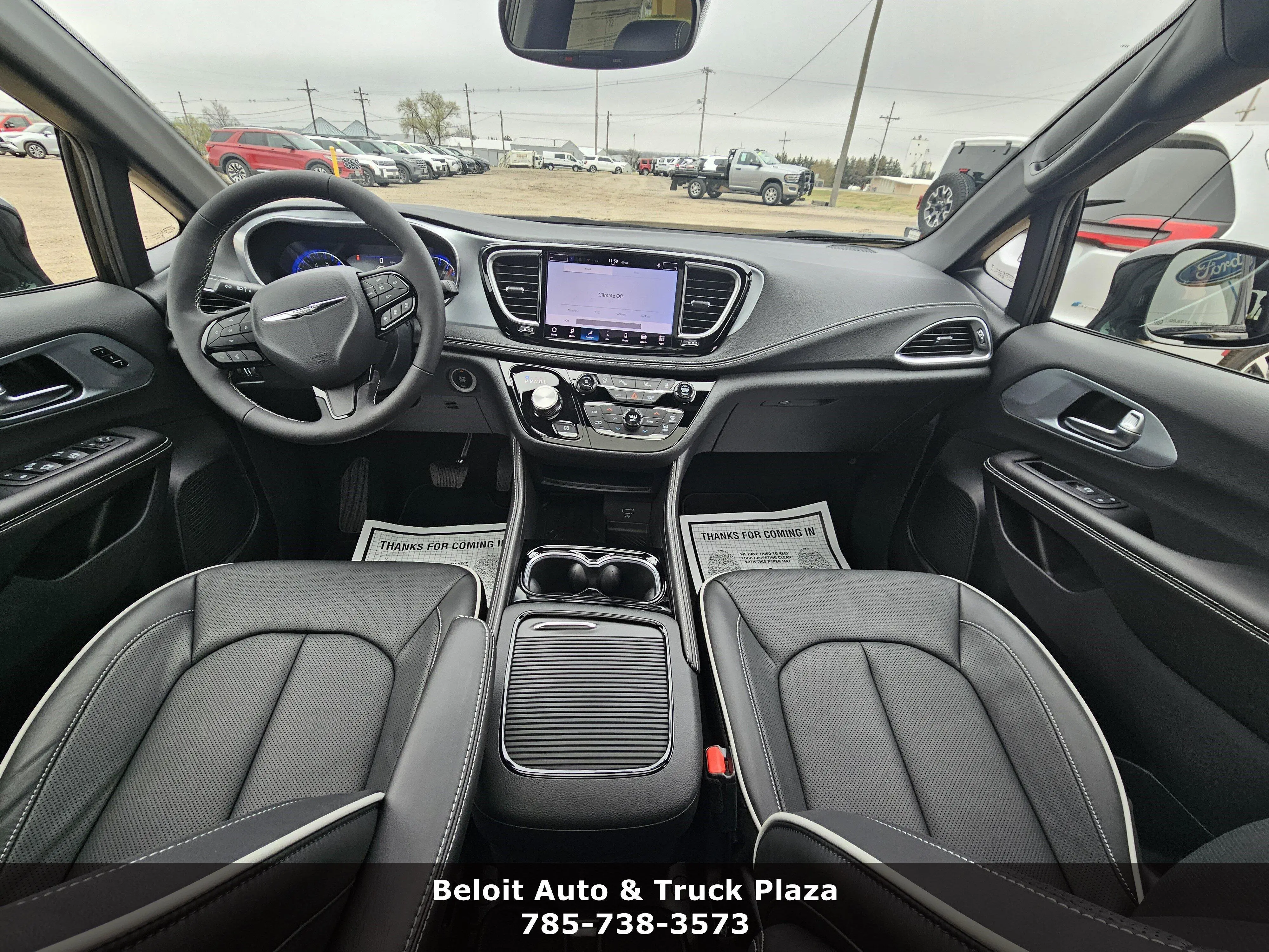 2026 Chrysler Pacifica Limited photo 3