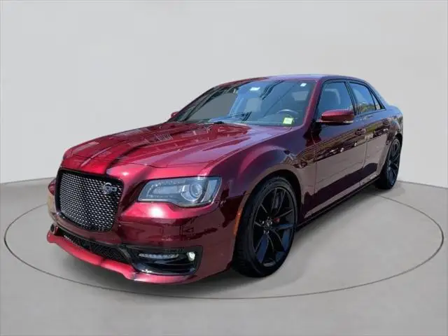 2023 Chrysler 300 C photo 1