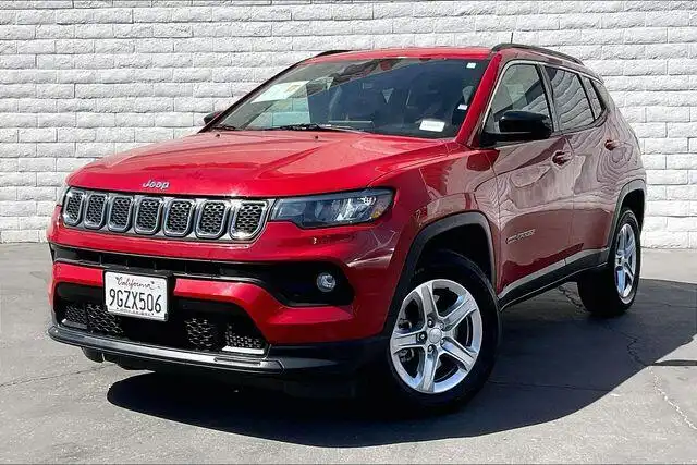 2023 Jeep Compass Latitude 4WD's photo