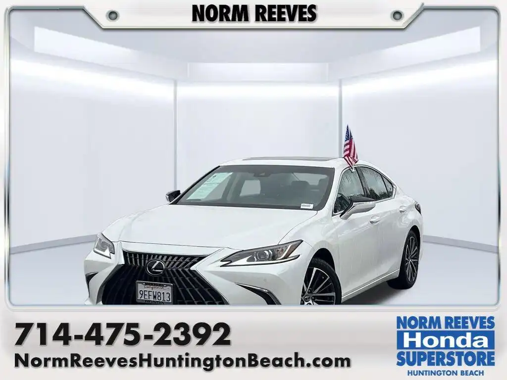 2023 Lexus ES 350 350's photo