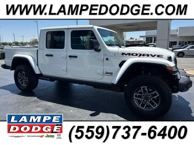2026 Jeep Gladiator Mojave Auto's photo