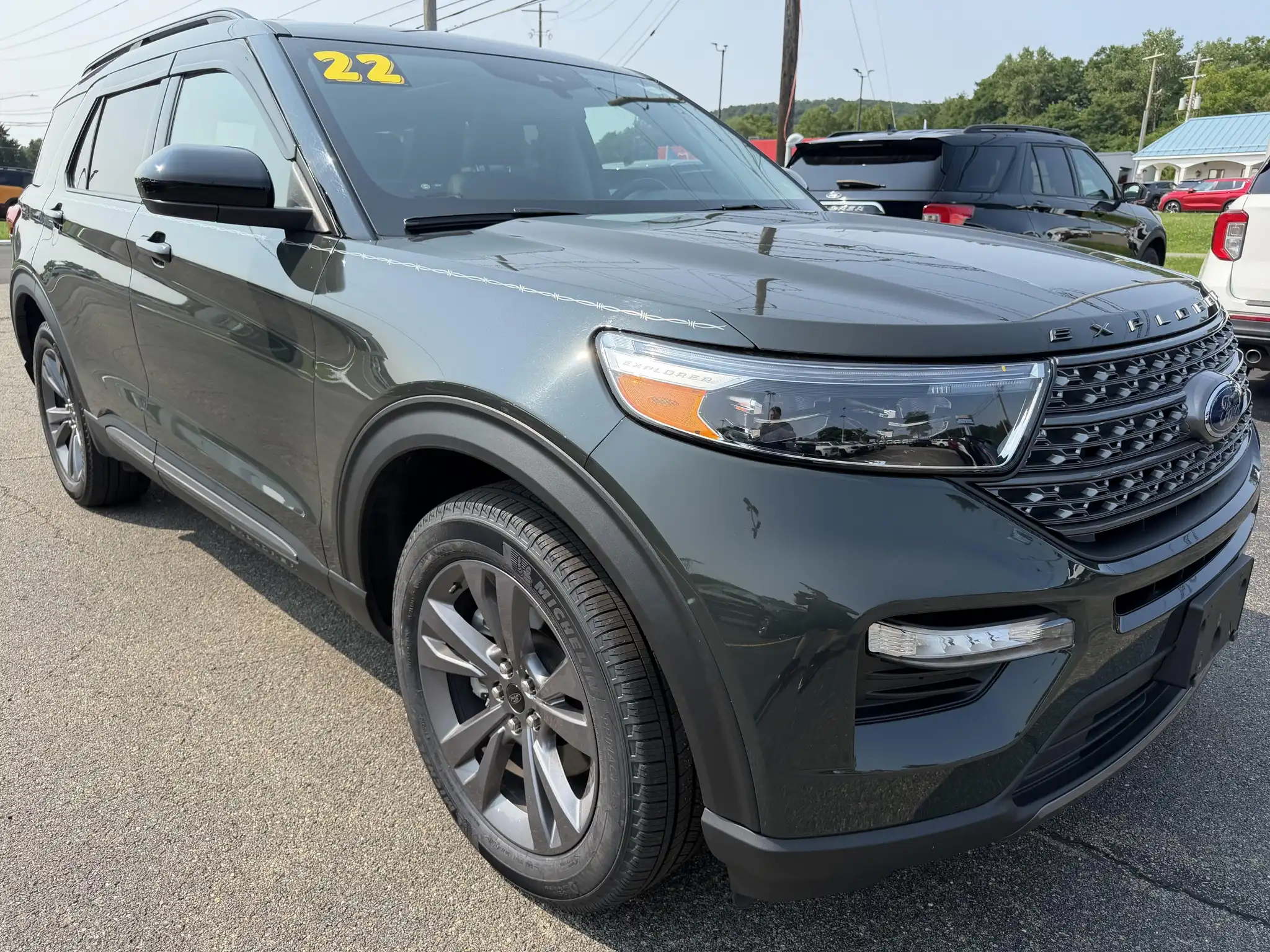 2022 Ford Explorer XLT 4WD's photo
