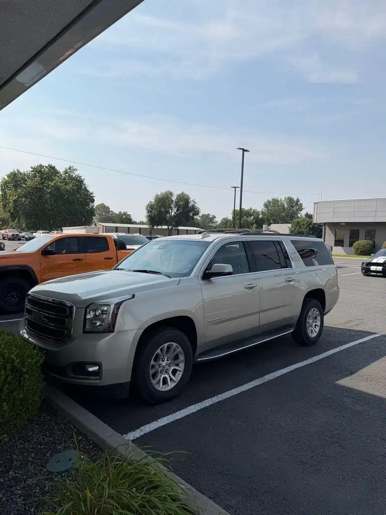 2017 GMC Yukon 4WD SLT's photo