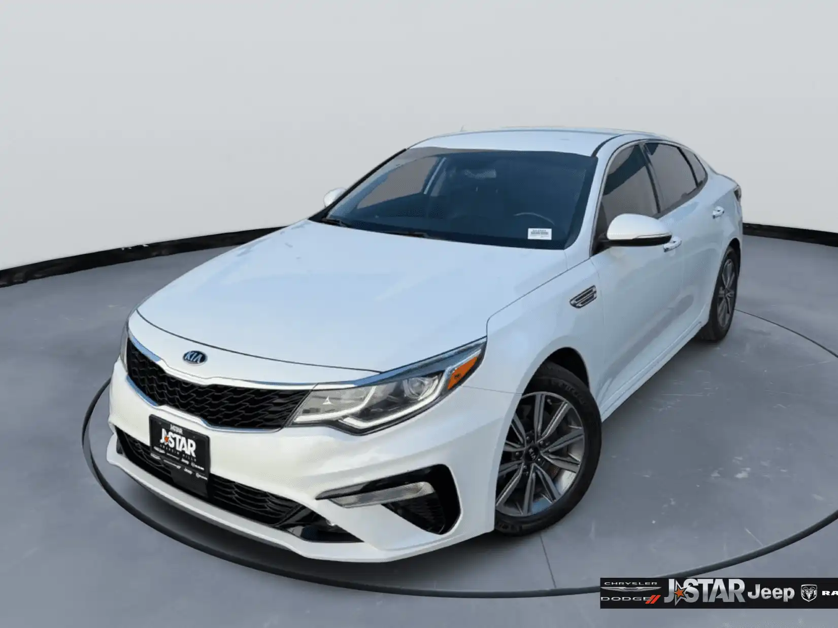 2019 Kia Optima EX AT's photo