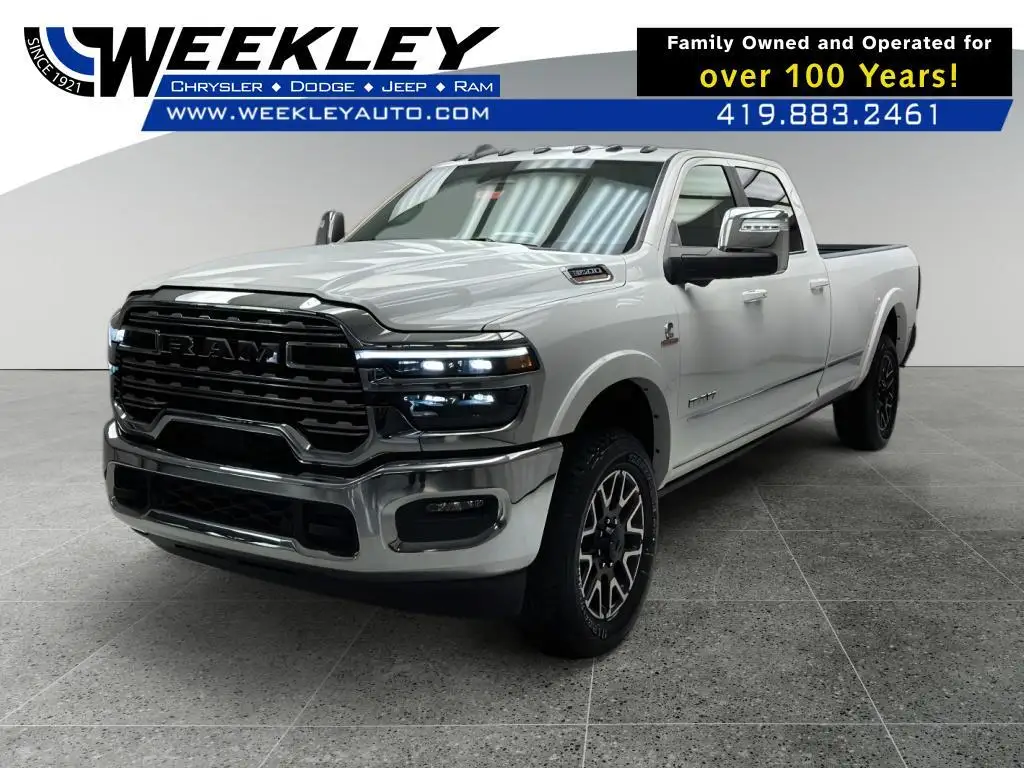 2026 RAM 3500 Limited 4X4 Crew Cab LWB photo 1