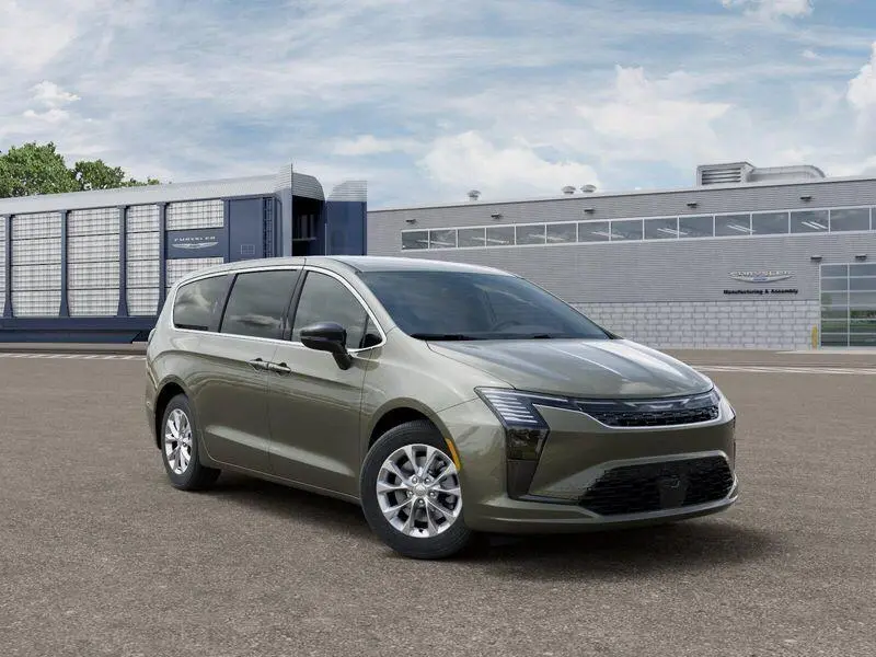 2027 Chrysler Pacifica Select AWD photo 4