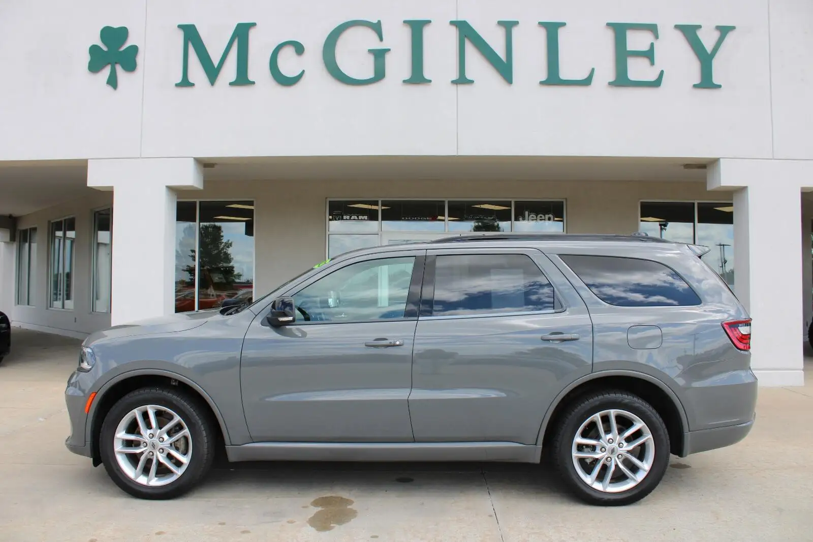 2023 Dodge Durango GT AWD Plus photo 1