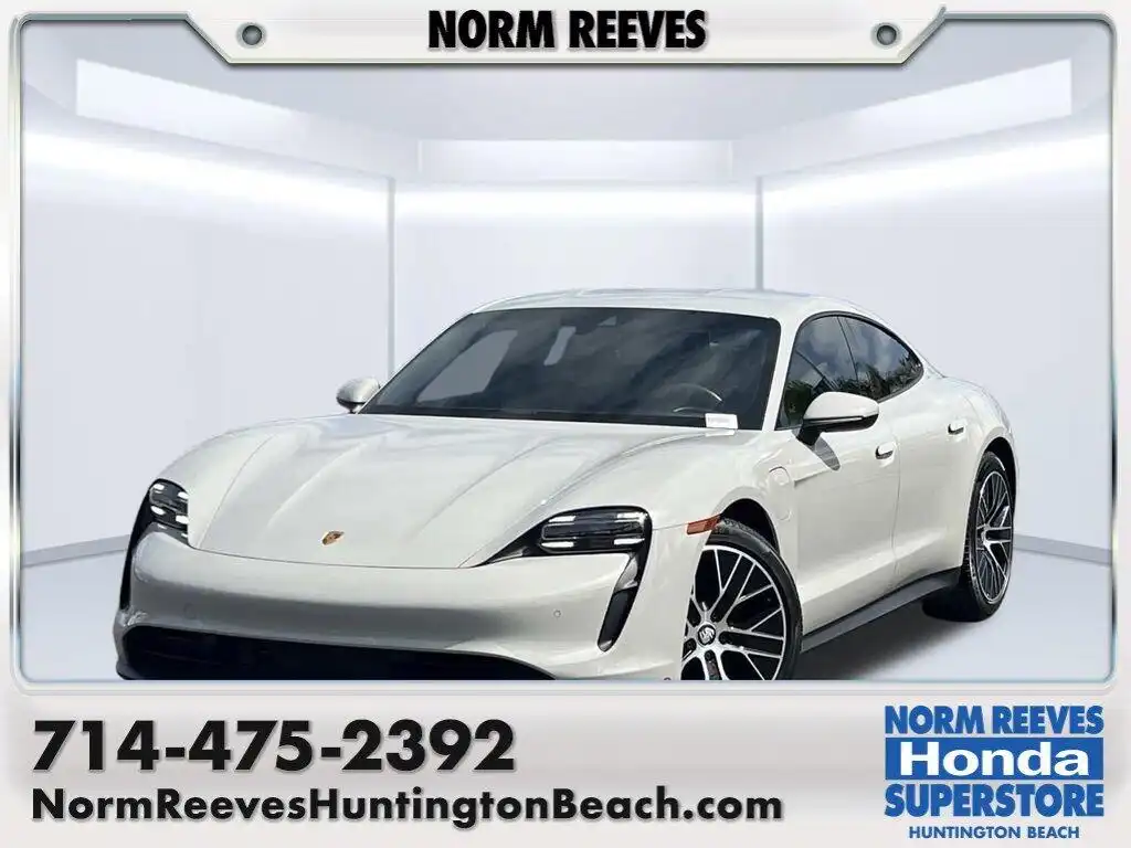 2024 Porsche Taycan Base's photo