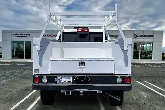 2026 RAM 2500 Tradesman Regular Cab photo 3